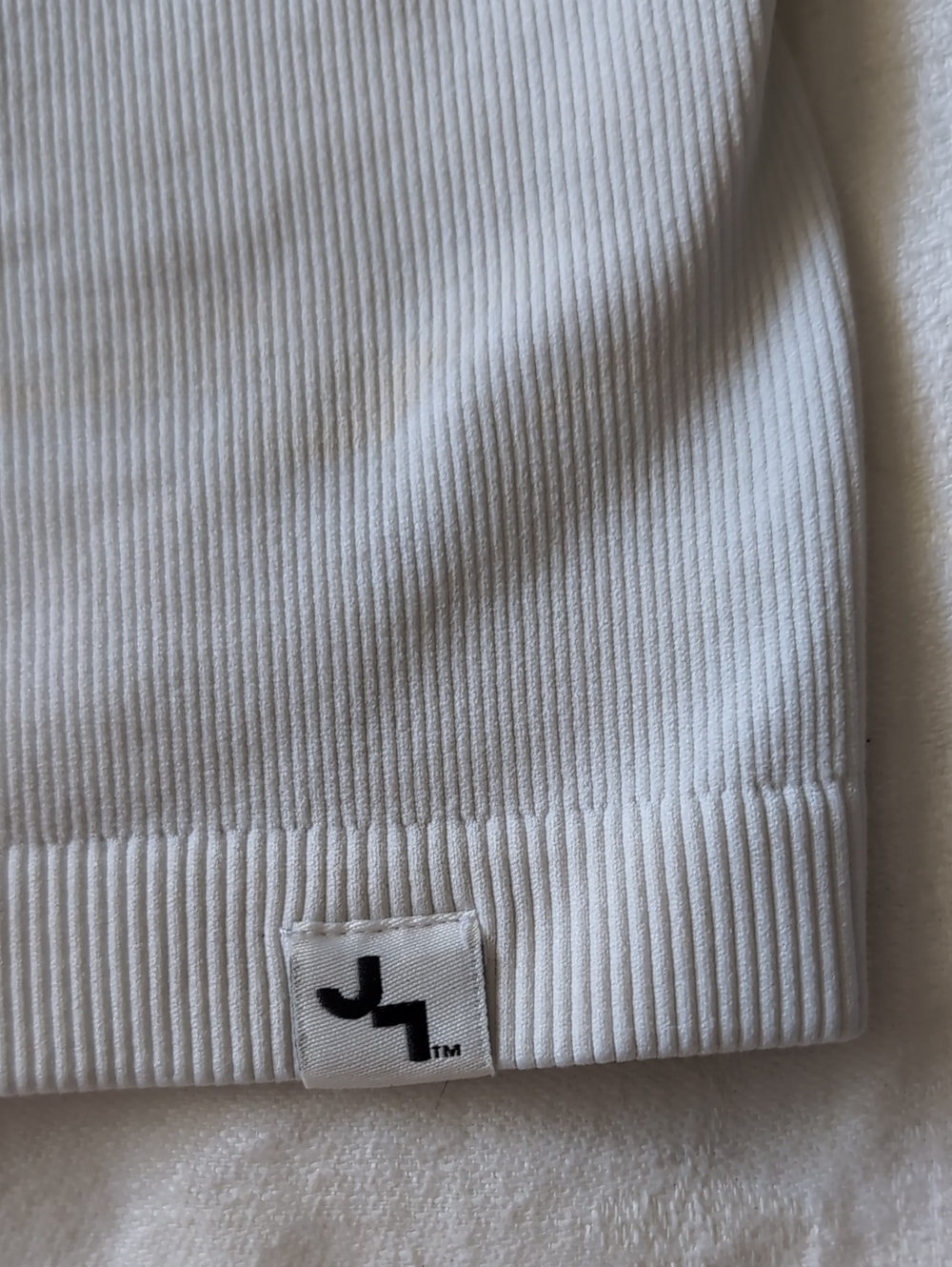 JoyLab White Ribbed Tank Top - Picture 2 of 7